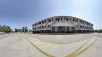 Super 8 by Wyndham Kirksville University Area Hotels in 