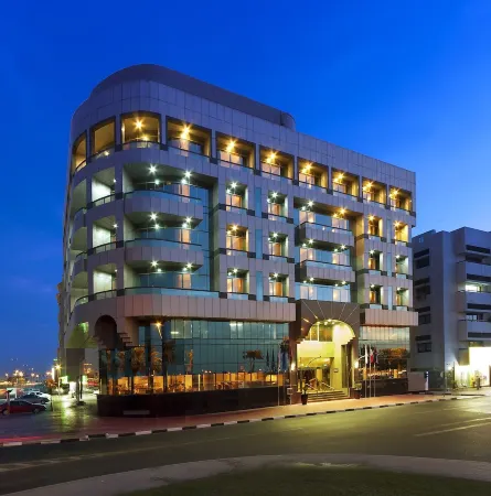 Sun & Sands Sea View Hotel