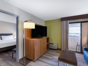 Holiday Inn Express & Suites King of Prussia