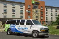 โรงแรมฮอลิเดย์อินน์เอ็กซ์เพรส บอสตัน - ซอกัส บาย IHG โรงแรมใน