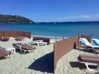 St. Tropez Region Appartment in Residence Close to Beach New Kitchen from May!