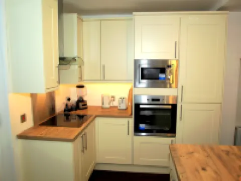 A Modern, Comfy Newly Remodeled 2Bd House Hotels in Dagenham