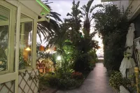 Hotel Mondial Hotels near Albachiara Outlet
