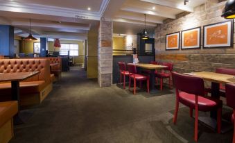 Premier Inn London Romford (Mercury Gardens)