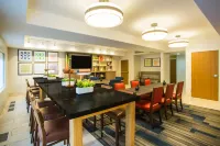 Holiday Inn Express & Suites Cedar City