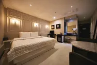 Haman Galleria - 3-Star