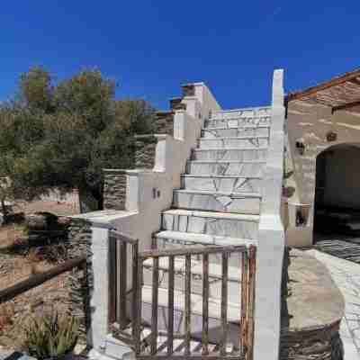 Saronic Citadel Seaside Villa Hotel Exterior