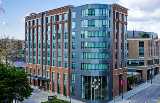 布盧明頓/諾爾瑪海雅凱悦嘉軒酒店