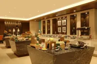 Lemon Tree Hotel, Jhansi فنادق في Jhansi Rly. Settl