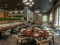 Hotel Zessa Orange County Airport, a DoubleTree by Hilton Hotels in Santa Ana