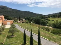 Stone Cottage, 2-4 People, at Provence Mas 16th Cent., Pool, Garden, Parking - Homestays