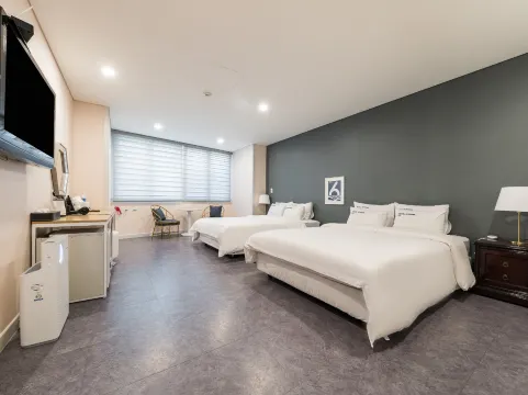 Hotel Yeogiuhtte Donghae Mukho - 강원도