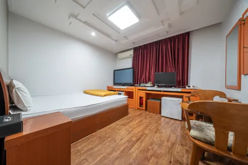 Hoengseong California Motel - 汽車旅館