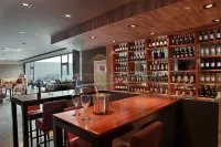 Dazzler by Wyndham Montevideo - Quầy bar