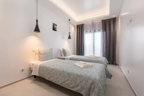 Correeira Luxury Residence T2 C- Albufeira, Pools, Wifi, Bbq, Beach