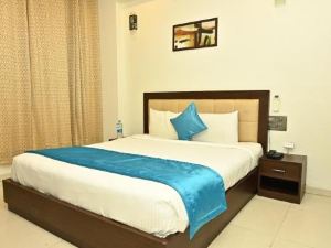 BLUE ARROW HOTEL KARWAR