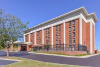 Hampton Inn Martinsburg فنادق في Inwood