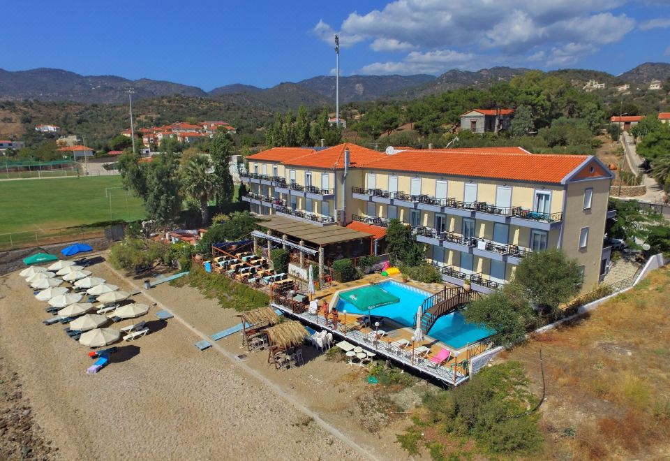 Pebble Beach Hotel