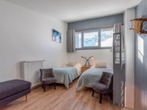 Le Curling A (Val Claret)