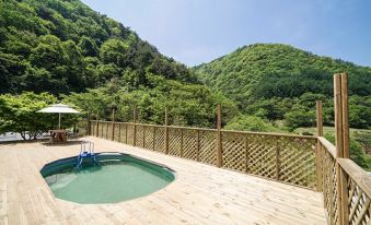 Danyang Sobaeksan Tongnamu Pension