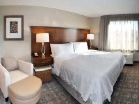 Staybridge Suites Red Deer North by IHG Hoteles en Red Deer