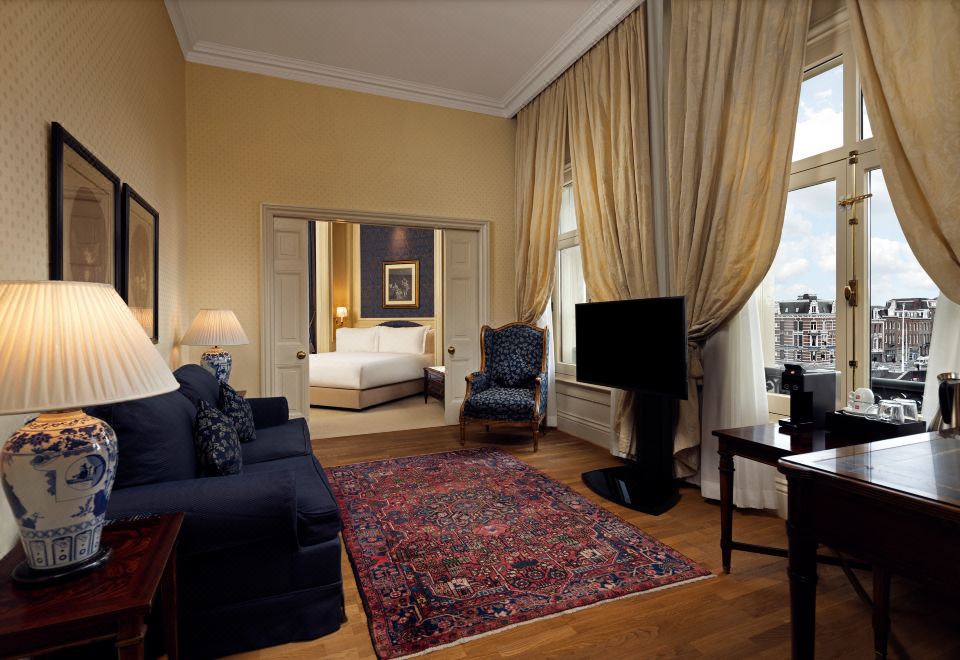 1. 인터컨티넨탈 암..