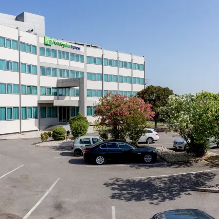 Holiday Inn Express LISBON AIRPORT by IHG