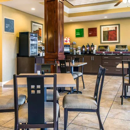 Comfort Inn & Suites Franklin East