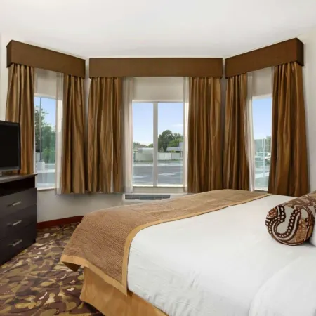 Baymont by Wyndham Hobbs