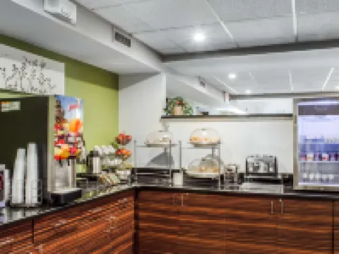 Sleep Inn & Suites Hotels in Bensalem