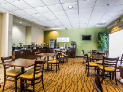 Sleep Inn Airport Hotels in West Columbia