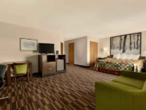 Riverdale Inn Hotels in West Springfield