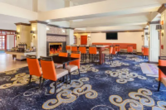 美國底特律-沃倫經濟型套房