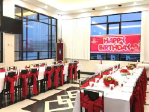 Hotel Harmony in & Karaoke Hotels in Raya River