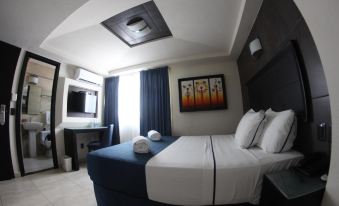 Hotel Portonovo Plaza Malecon