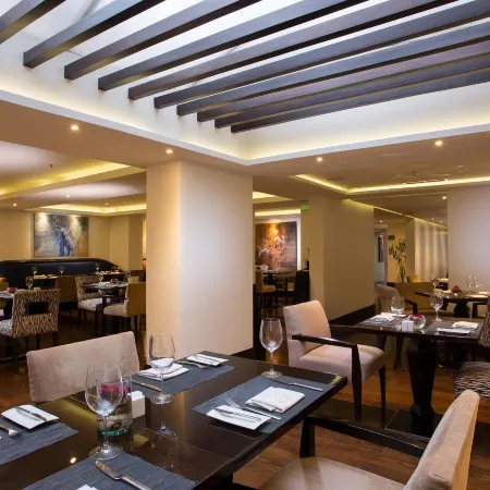 Le Parc Hotel, Beyond Stars