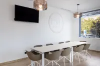 B&B Hotel Madrid Alcorcón فنادق في فيلافيسيوسا دي أودون