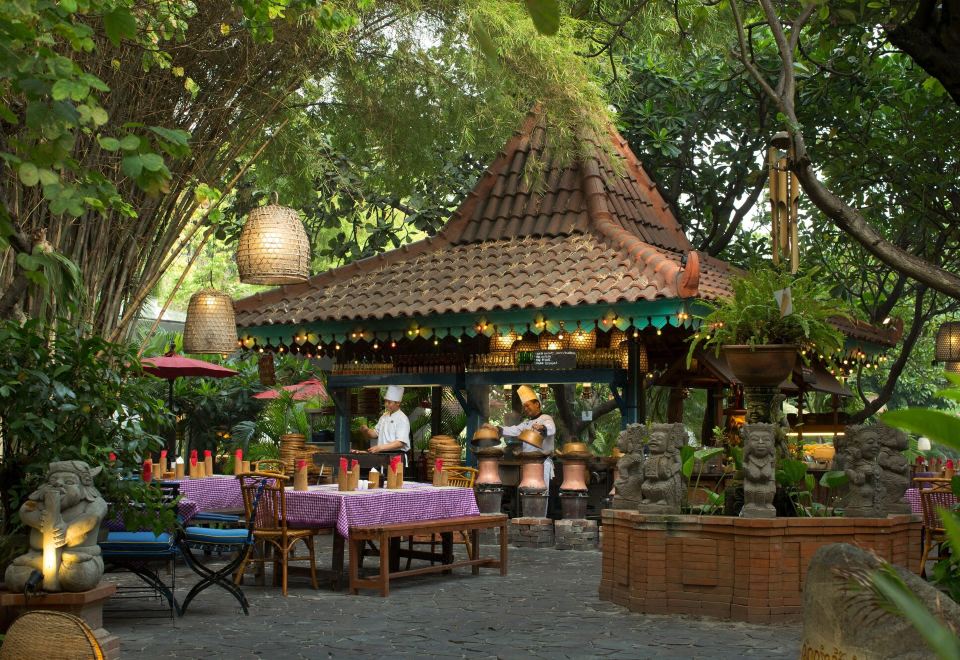 4. 부미 수라바야 ..