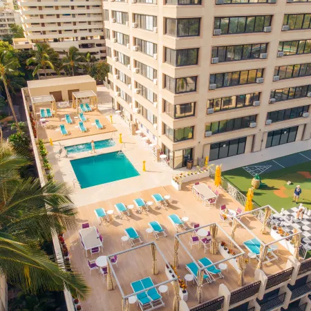 Holiday Inn Express WAIKIKI by IHG
