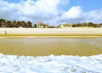 Atlantic Palace Family Inn - Beach