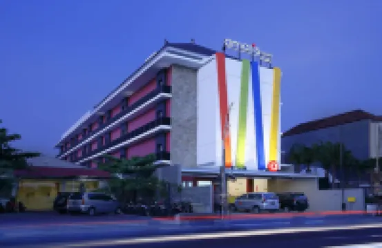 Amaris Hotel Dewi Sri Hotels near Dewi Sri