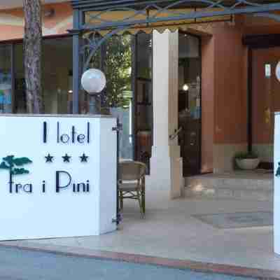 Hotel FRA I Pini Hotel Exterior