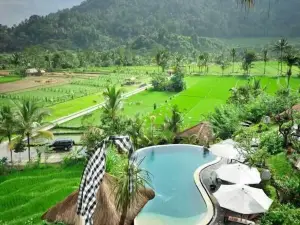 Surya Shanti Villa Sidemen