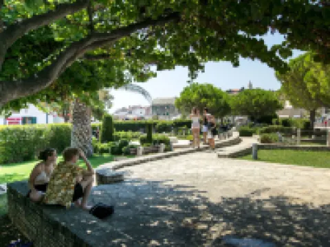 Apartment Tome Hotels in Primosten
