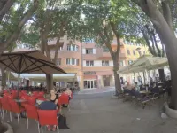 D&A Center Apartments with Free Parking