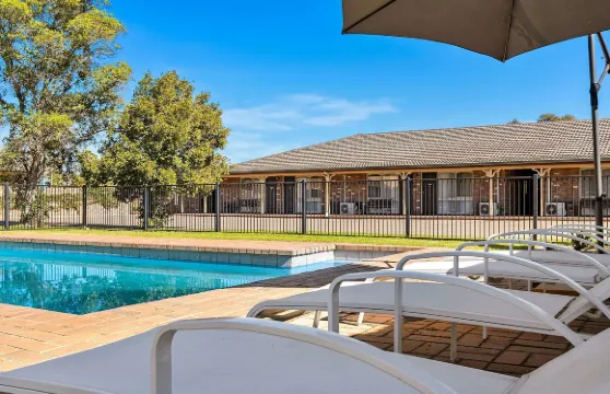 卡里奇豪斯凱藝酒店