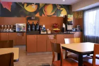 Fairfield Inn & Suites Frankenmuth - breakfast