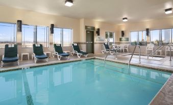 Holiday Inn & Suites Barstow