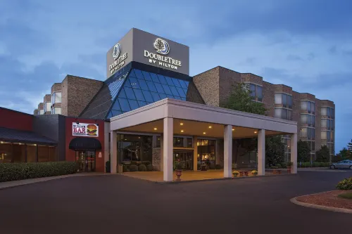DoubleTree by Hilton Hotel Johnson City