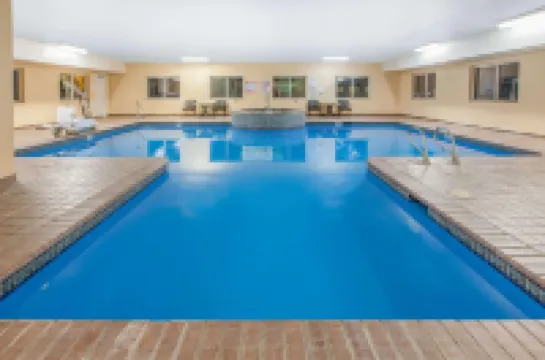 Super 8 by Wyndham Lubbock West